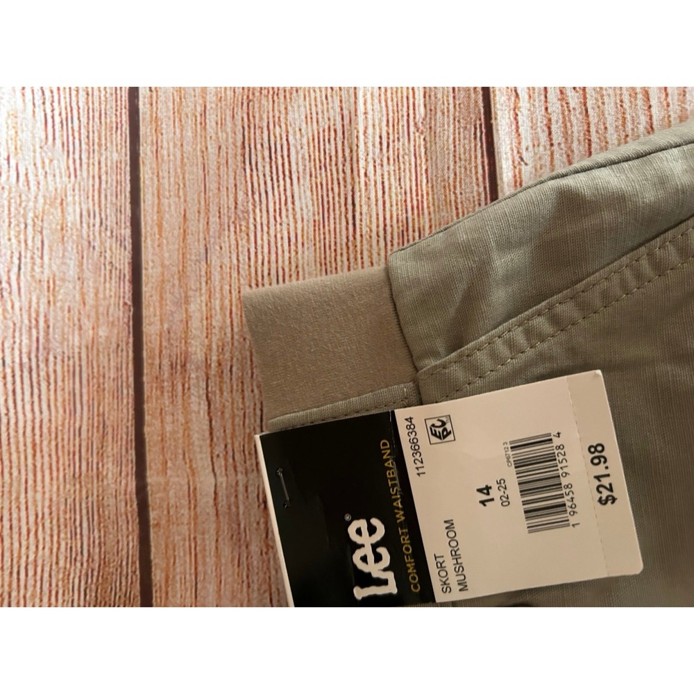 Lee skort‎ - Picture 2 of 4